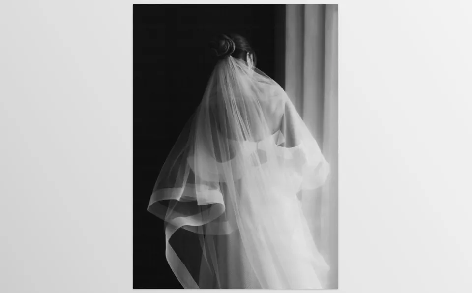  Roots Presets - Chérie and lune - The delicate balance of blues and greens enhances the scene’s freshness while preserving authentic skin warmth.