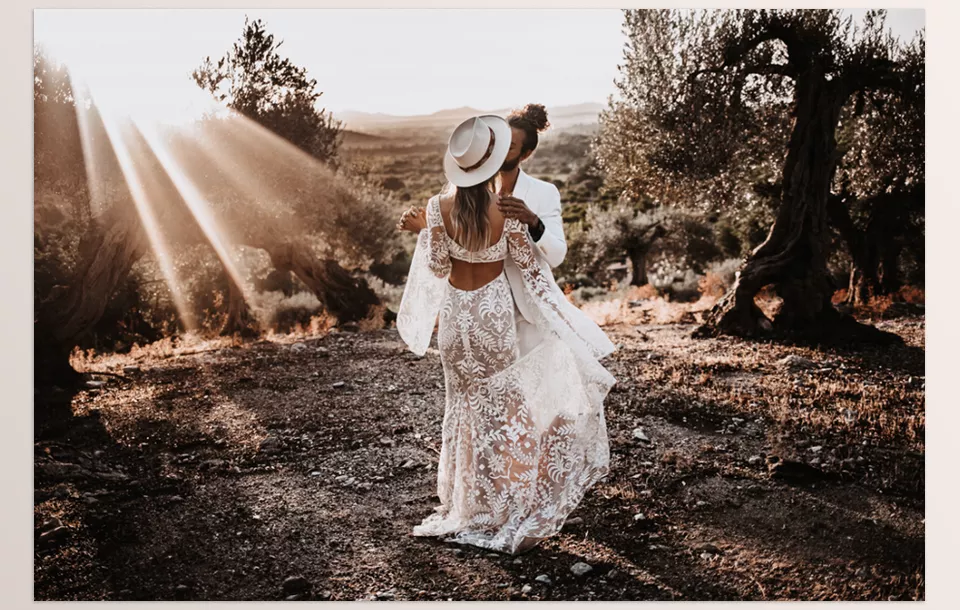 Aura Presets Vol. 1 - Master clean, natural skin tones, no matter where you shoot.