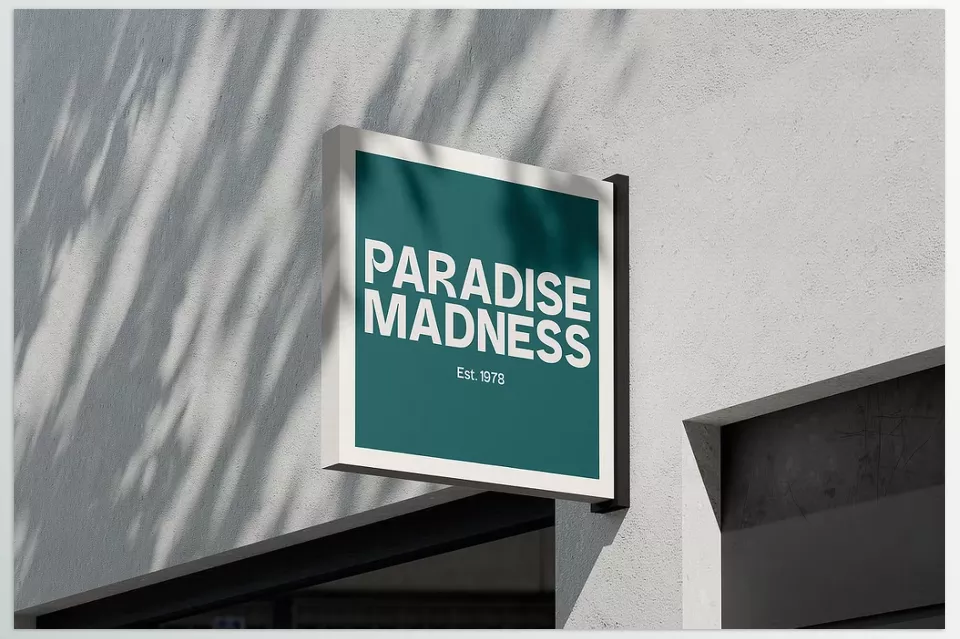 Moanslight Modern Grotesque - With this stylish display font, you can get the best of modern and timeless functionality. Enjoy tasteful modernity coupled with functionality.